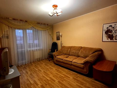 квартира за адресою Ревуцького вул., 42