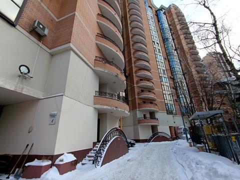 квартира за адресою Київ, Старонаводницька вул., 4-В