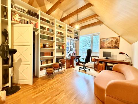 дом по адресу Университетская ул.