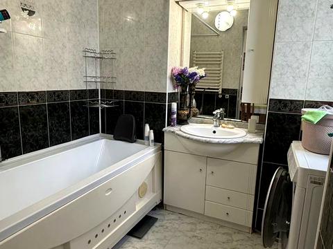 квартира за адресою Івана Верхратського вул., 9