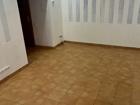 комерційна за адресою Академіка Романа Кучера вул., 18