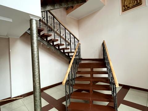 комерційна за адресою Городоцька вул., 218