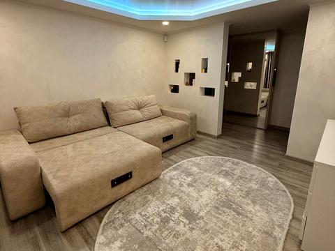 квартира за адресою Героїв Десантників вул., 23