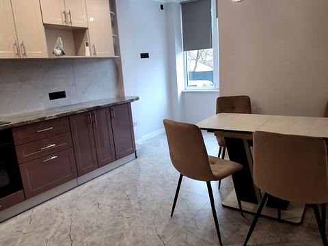 квартира за адресою Костянтина Василенка вул. (30-річчя Перемоги), 14в