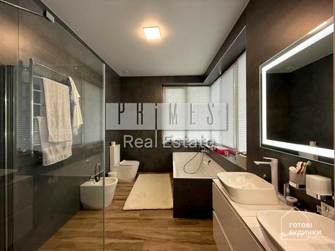 дом по адресу  ул.