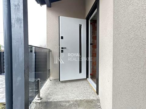 будинок за адресою Світанкова вул.