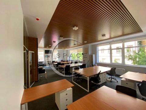 комерційна за адресою Антоновича вул. (Горького), 33-в