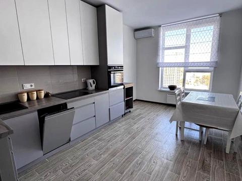 квартира за адресою Приладний пров., 10-А Коло