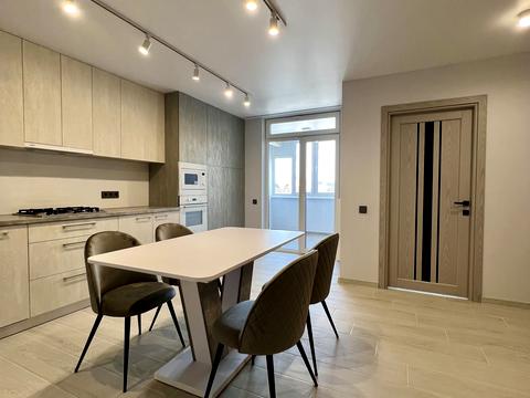 квартира за адресою Злуки просп., 7