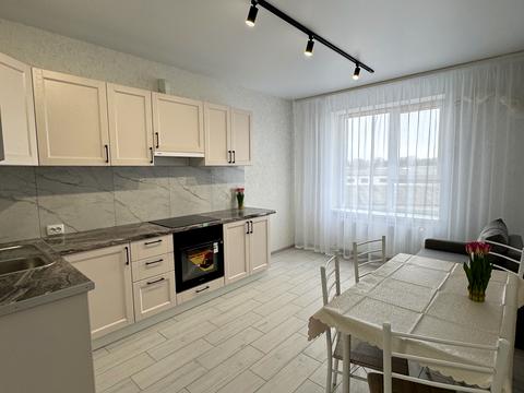 квартира за адресою Петра Дорошенка вул., 72