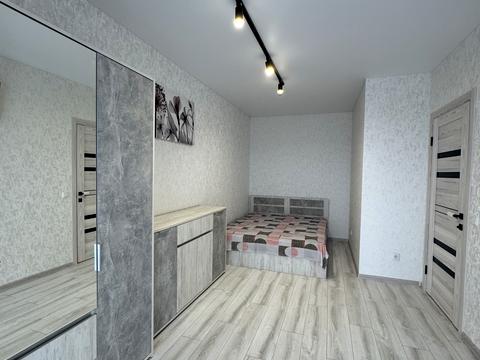 квартира за адресою Петра Дорошенка вул., 72