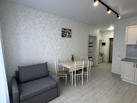 квартира за адресою Петра Дорошенка вул., 72