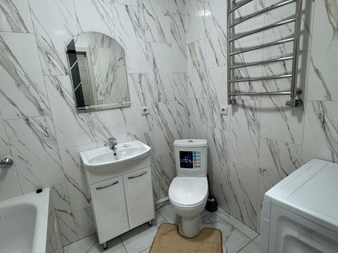 квартира за адресою Петра Дорошенка вул., 72