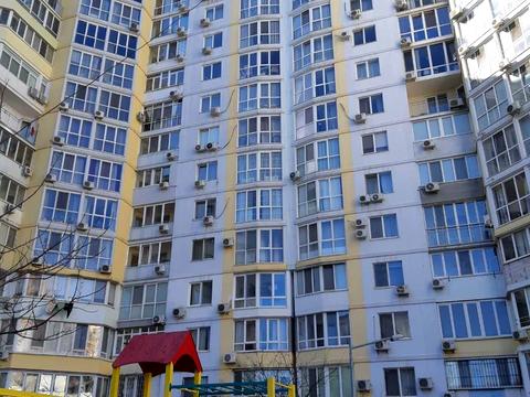 квартира за адресою Середньофонтанська вул., 30а