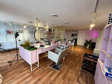 комерційна за адресою Грушевського вул., 2а