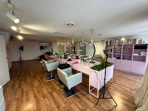 комерційна за адресою Грушевського вул., 2а