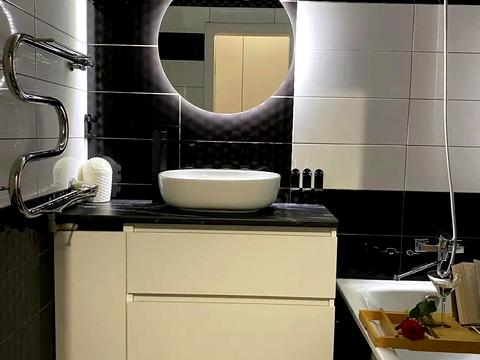 квартира за адресою Рельєфна вул., 8