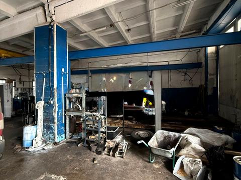 комерційна за адресою Польова вул., 10В