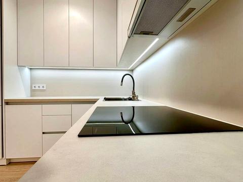 квартира по адресу Олександра Олеся ул., 8/17