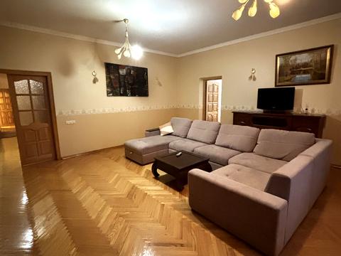 квартира за адресою Київ, Варязький пров., 14