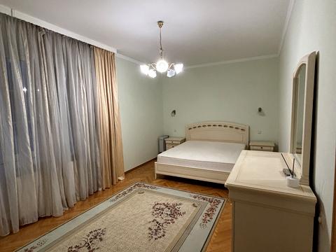 квартира за адресою Київ, Варязький пров., 14