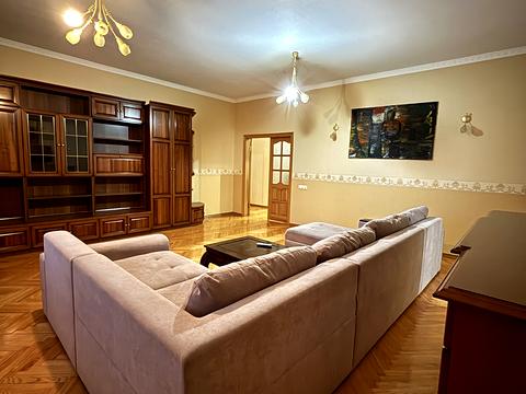 квартира за адресою Київ, Варязький пров., 14