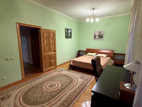 квартира за адресою Київ, Варязький пров., 14