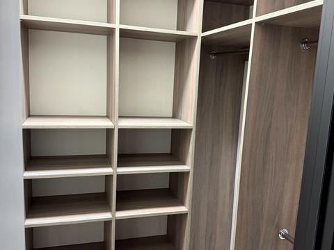 квартира за адресою Абрикосова вул., 1-В