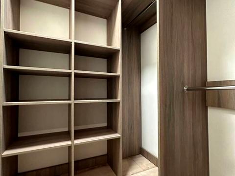 квартира за адресою Абрикосова вул., 1-В