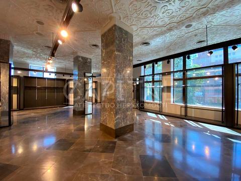 коммерческая по адресу Крещатик ул. (Kreschatic), 23