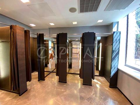 коммерческая по адресу Крещатик ул. (Kreschatic), 23