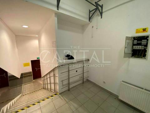 коммерческая по адресу Крещатик ул. (Kreschatic), 23