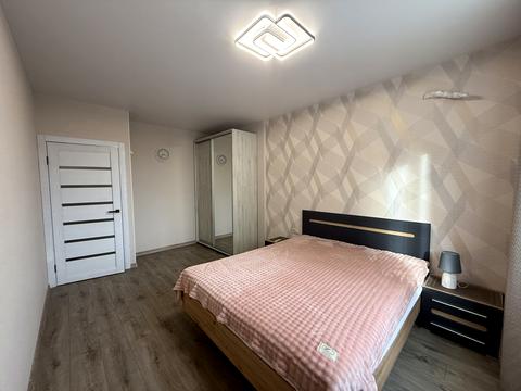 квартира за адресою Літературна вул. (Чехова), 27