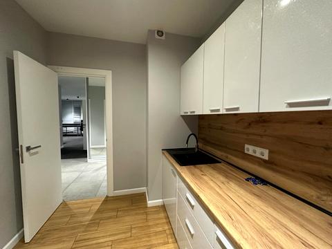 комерційна за адресою Джона Маккейна вул. (Івана Кудрі), 7