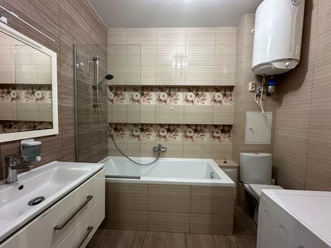 квартира за адресою Академіка Булаховського вул., 5-Д