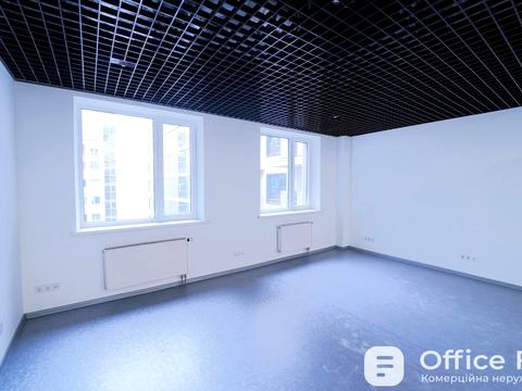коммерческая по адресу Фізкультури ул., 28