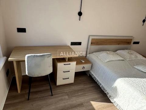 квартира по адресу Степана Бандеры ул., (Будинок 4)