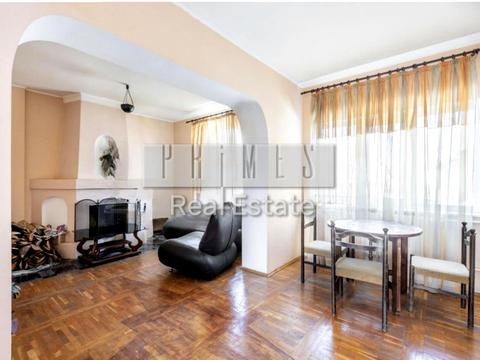 дом по адресу вул. Садова, 23