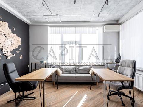 комерційна за адресою Валерія Лобановського просп. (Червонозоряний), 6-А