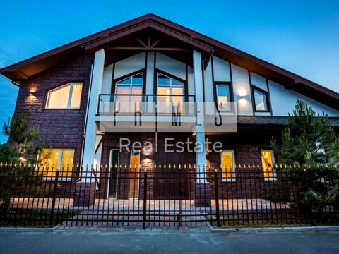 будинок за адресою Жовтнева вул.