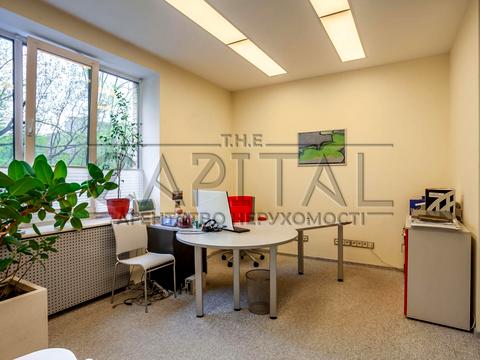 коммерческая по адресу Василия Тютюнника ул. (Анрі Барбюса), 5-В