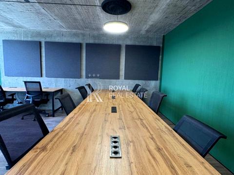 комерційна за адресою Михайла Бойчука вул. (Кіквідзе), 41-Б