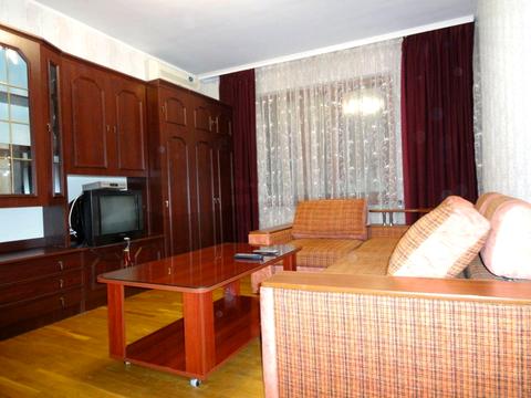 квартира за адресою Ревуцького вул., 44-Б