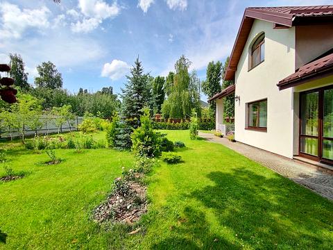 будинок за адресою Молодіжна вул.