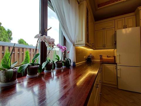 будинок за адресою Молодіжна вул.