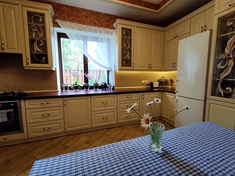 будинок за адресою Молодіжна вул.