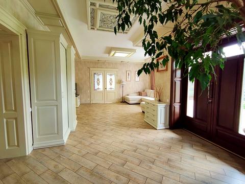 будинок за адресою Молодіжна вул.