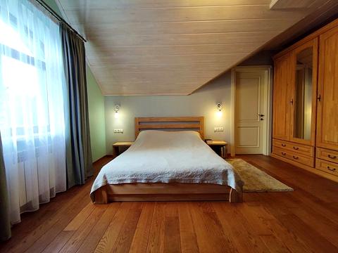 будинок за адресою Молодіжна вул.