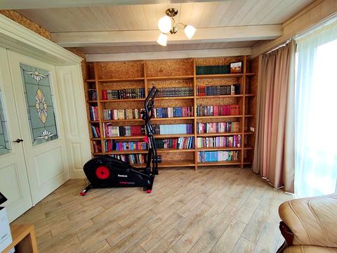 будинок за адресою Молодіжна вул.