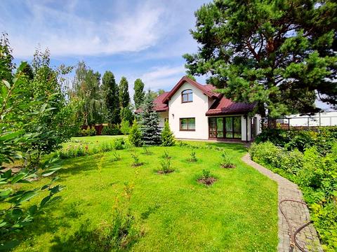 будинок за адресою Молодіжна вул.